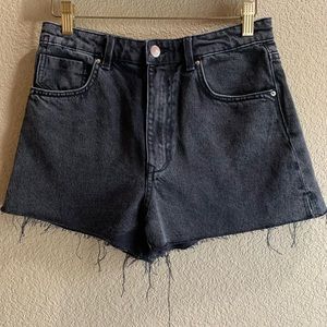 Zara Black High Rise Denim Black Shorts Distressed Hem Sz 6